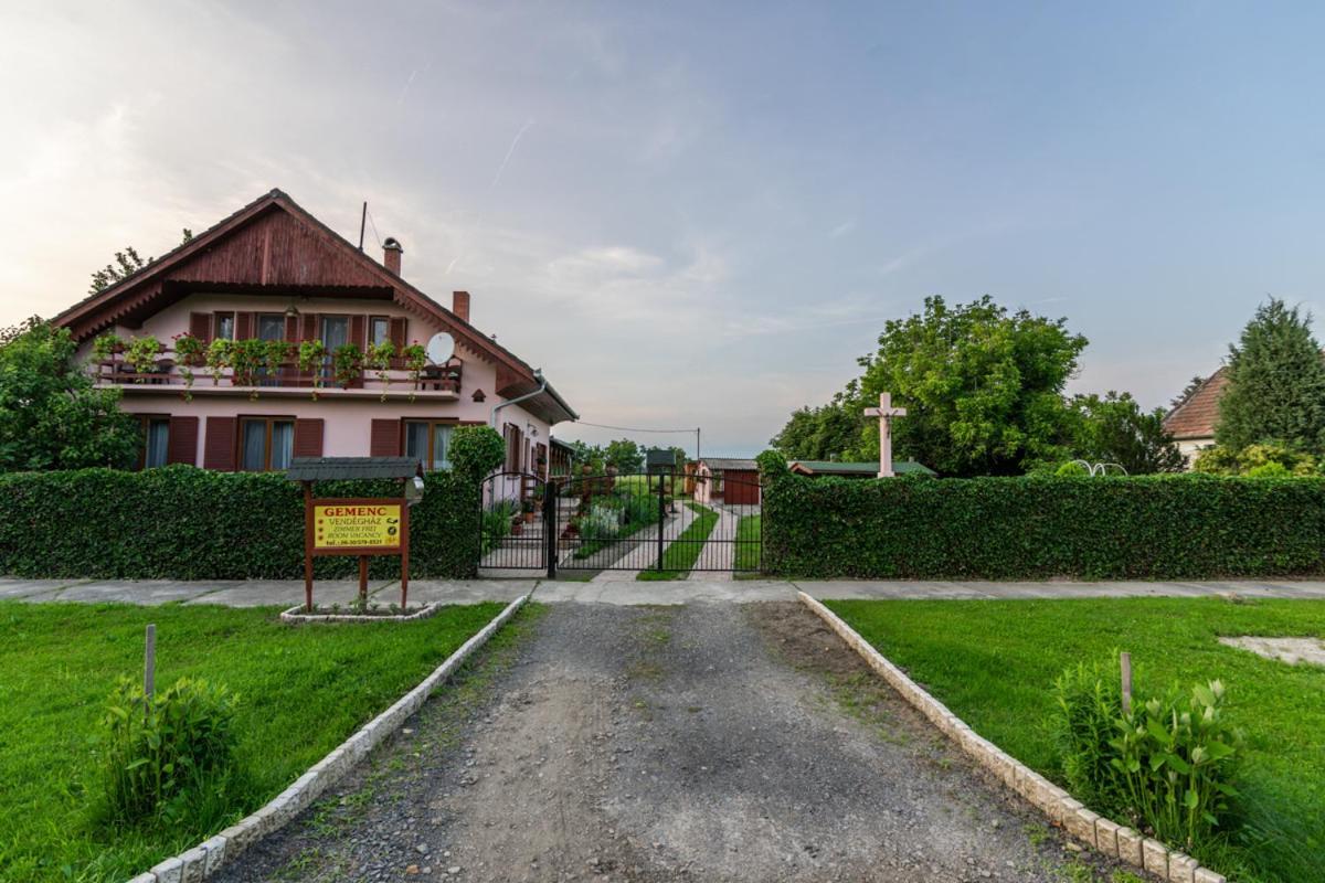 Gemenc Vendeghaz Hotel Hercegszanto Exterior foto