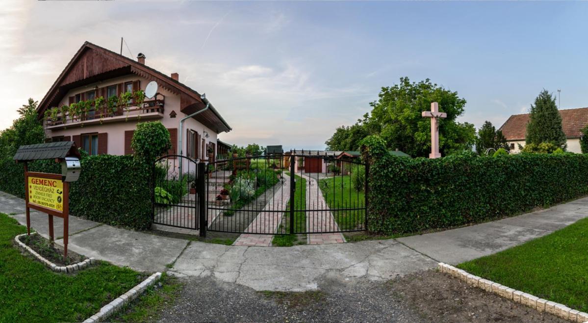 Gemenc Vendeghaz Hotel Hercegszanto Exterior foto